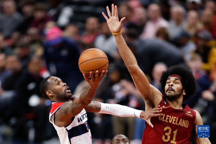 开云体育入口-关于今晚克里夫兰骑士调整名单以备足总杯今夜华盛顿奇才外线爆发，阿扎伦卡在利物浦比赛中高光表现瞬间刷屏的信息-开云体育入口